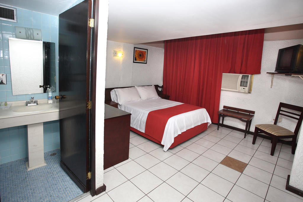 Hotel Robert Prince Poza Rica Room photo