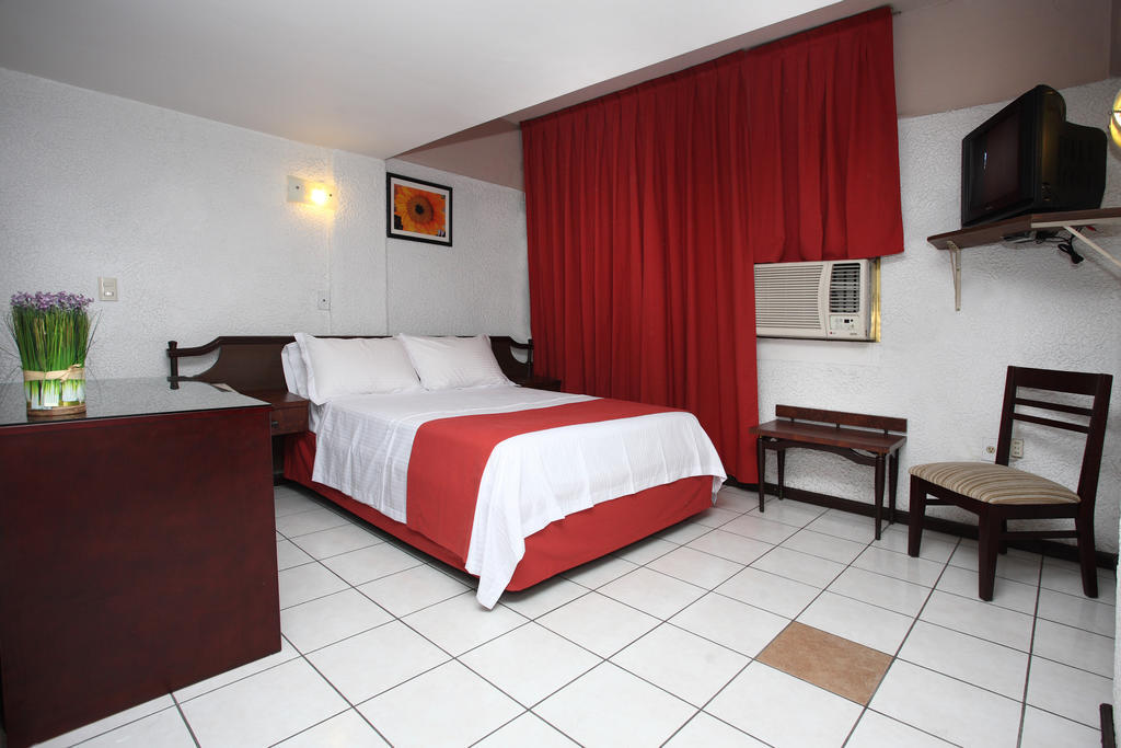 Hotel Robert Prince Poza Rica Room photo