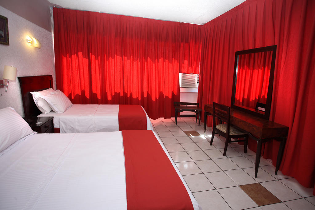 Hotel Robert Prince Poza Rica Room photo