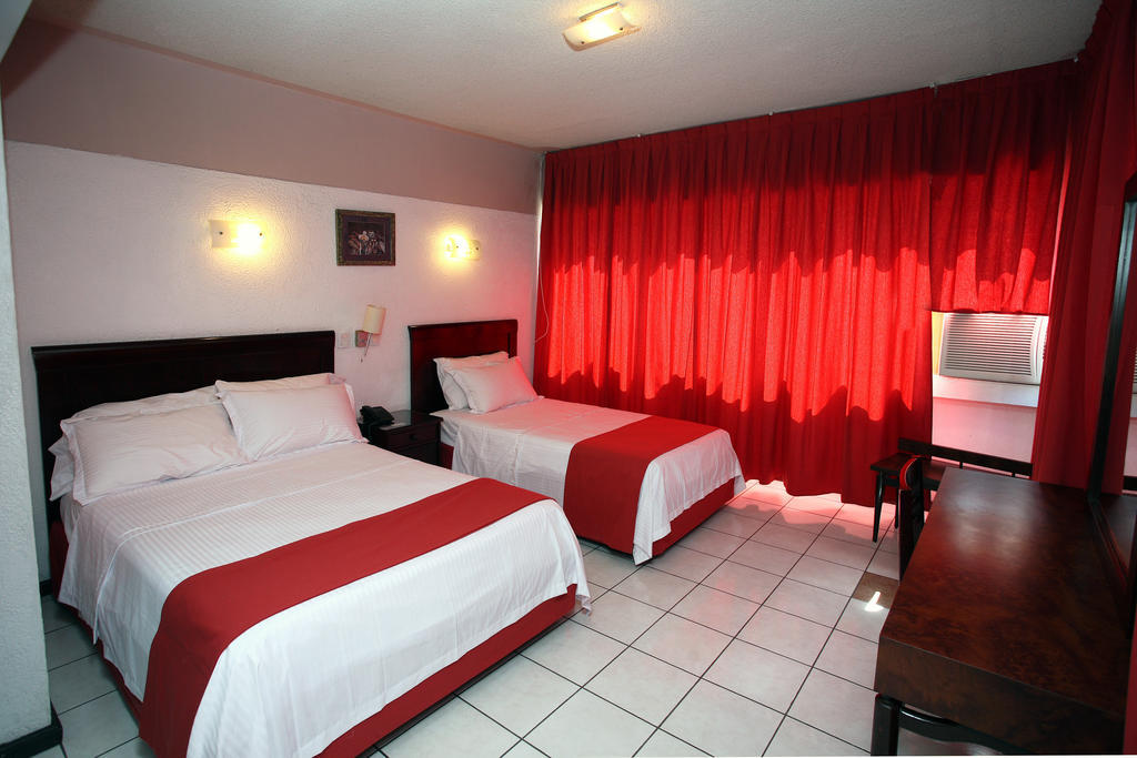 Hotel Robert Prince Poza Rica Room photo